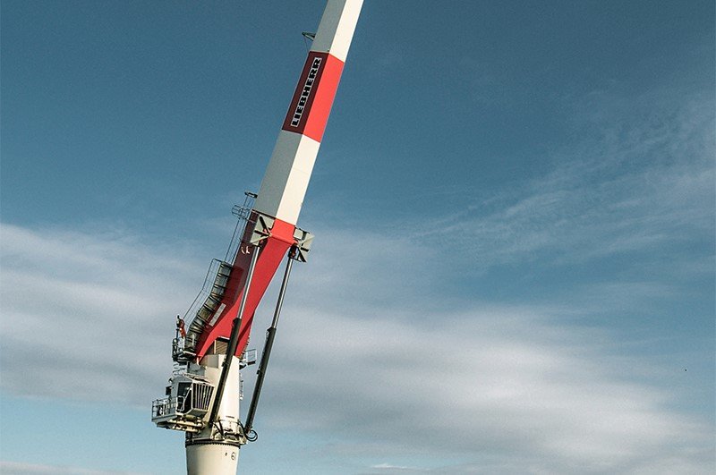 Liebherr's RL series powers 2 GW platforms for Dragados Offshore